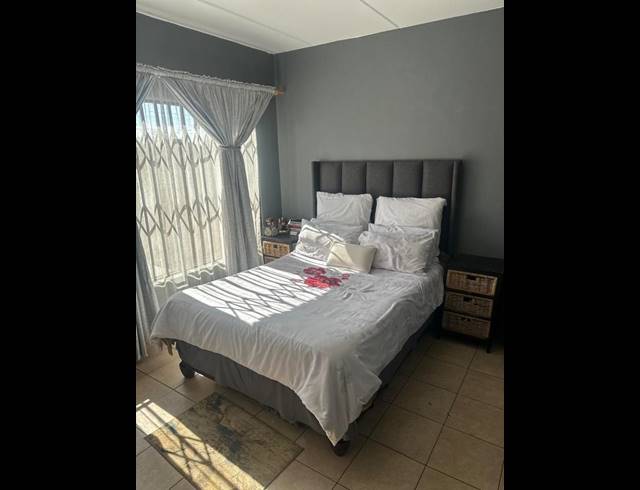 2 BEDROOM COMPLEX FOR SALE IN CLARINA